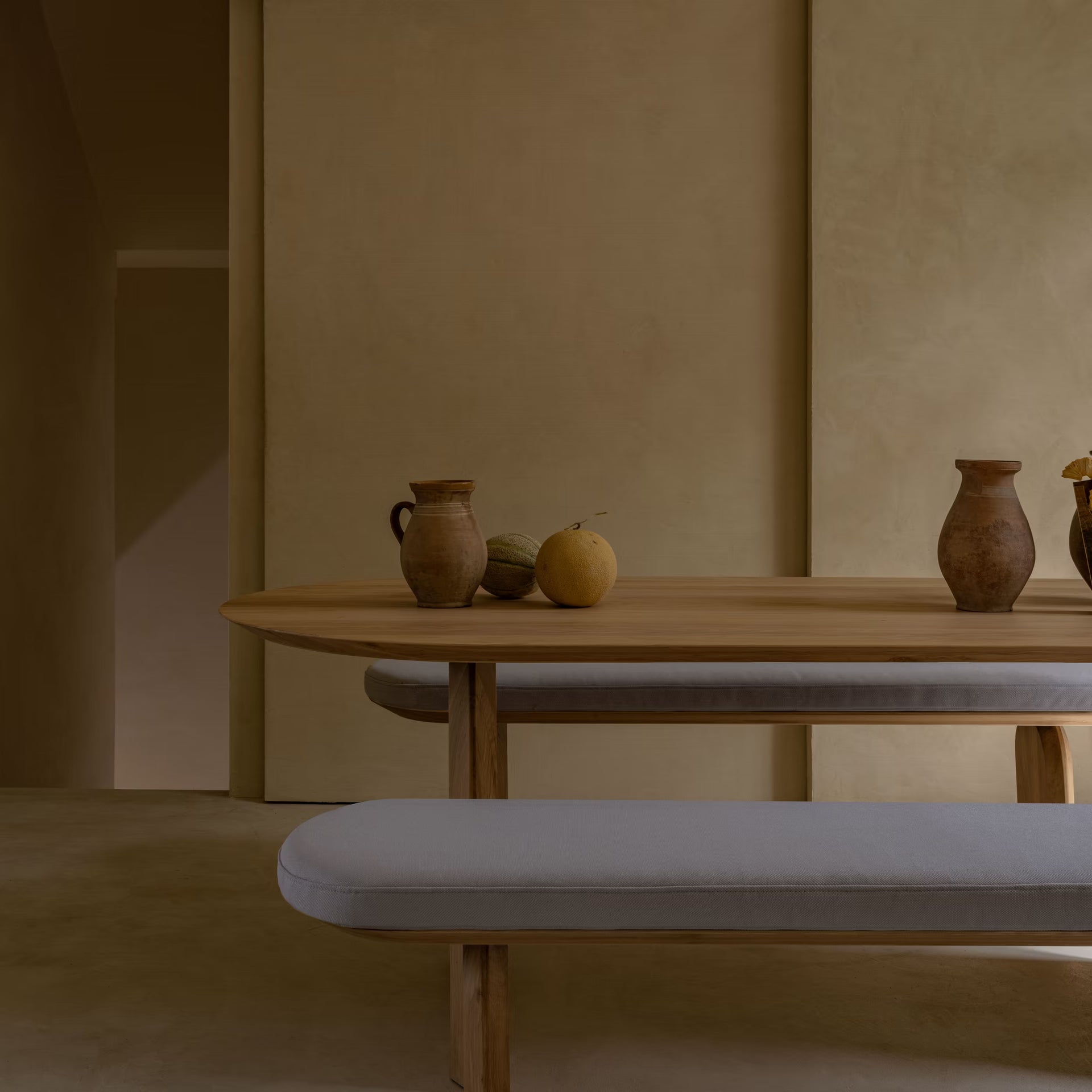 Dining bench seat cushion