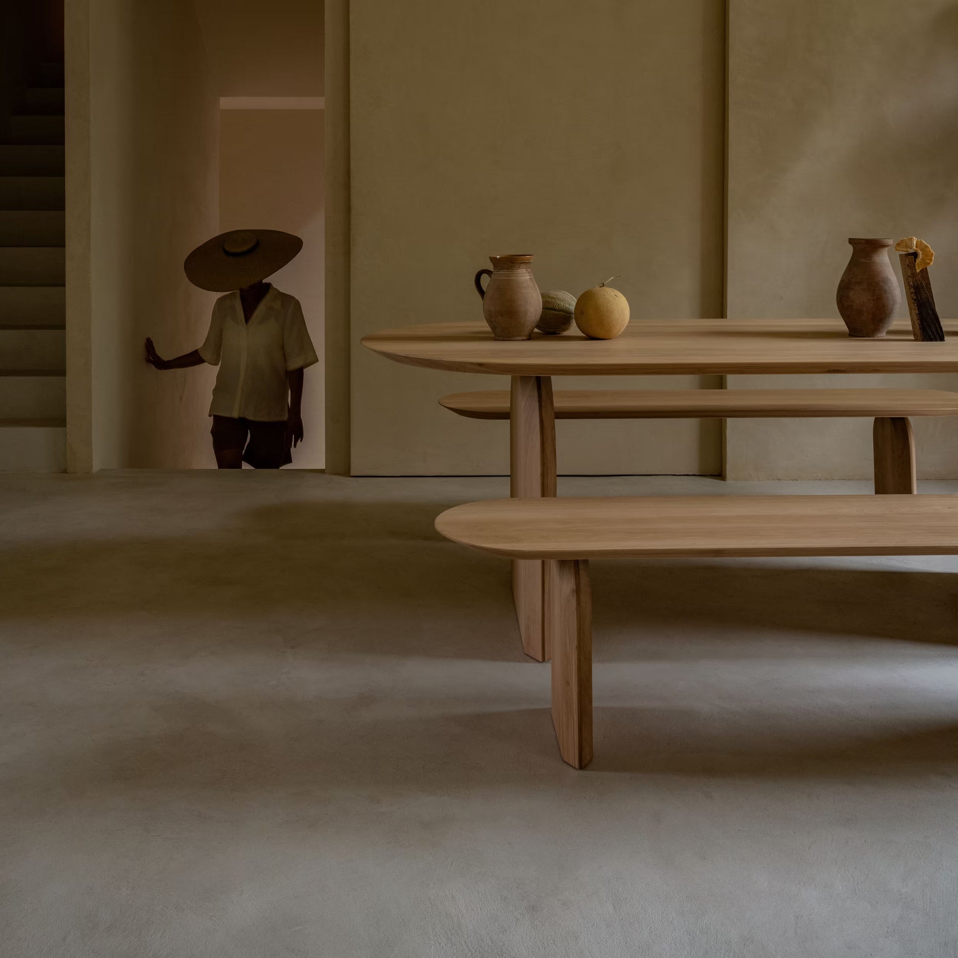 Slot dining bench Oak dark brown stain 180cm tapered
