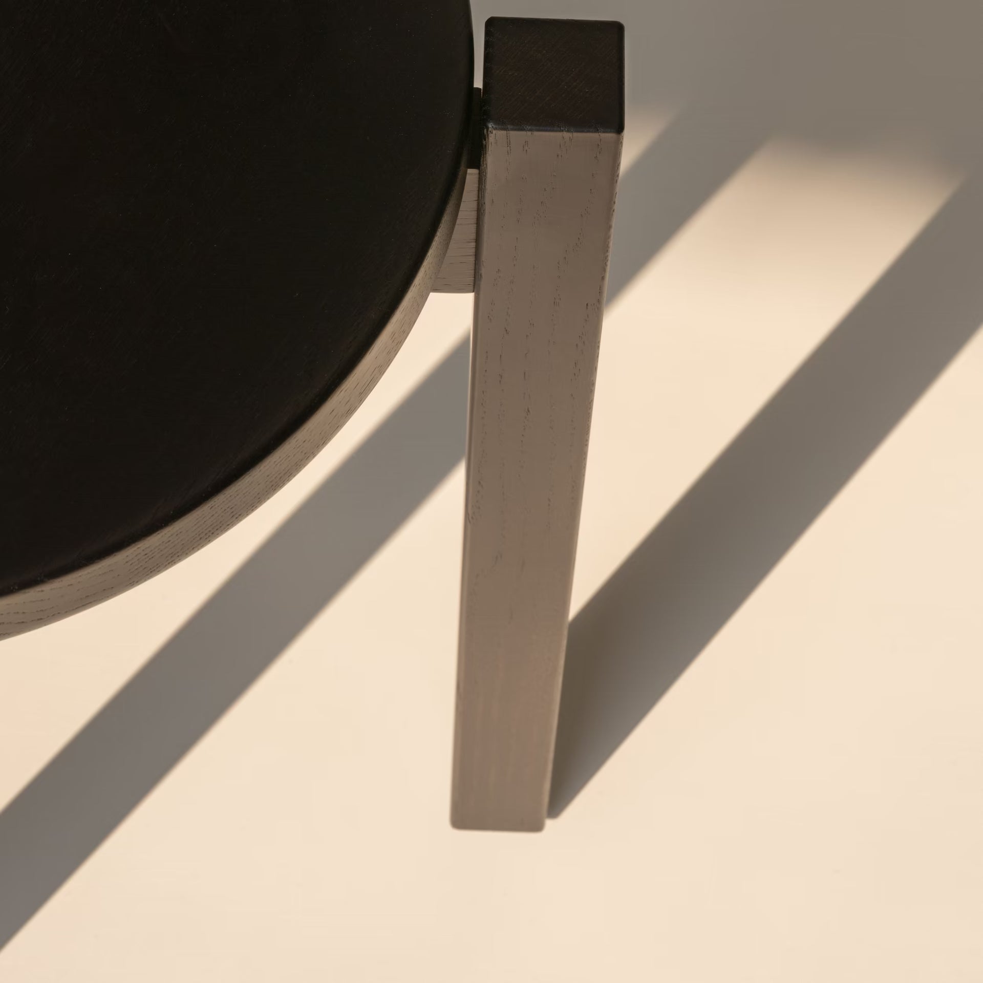 Base stool 650