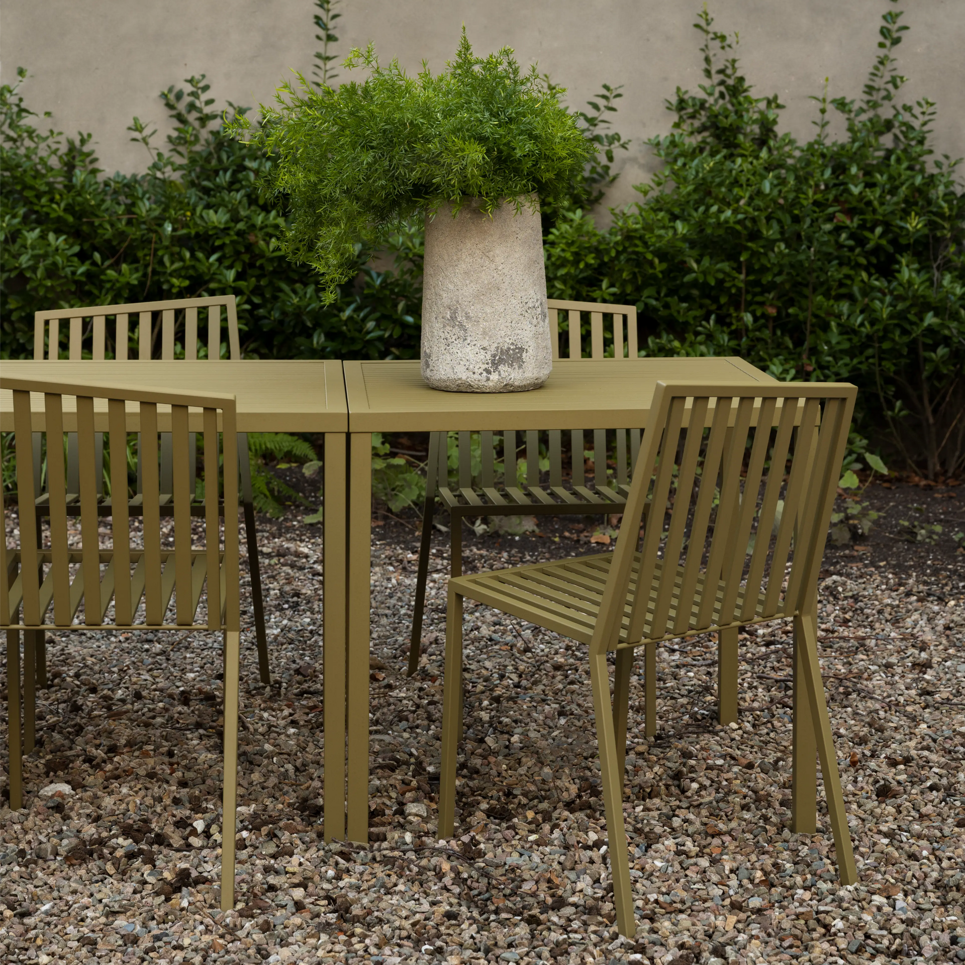 Trace garden table kaki grey