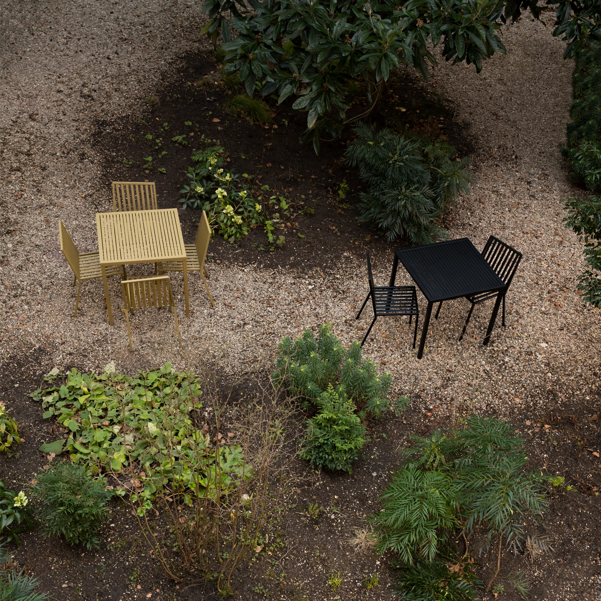 Trace garden table kaki grey