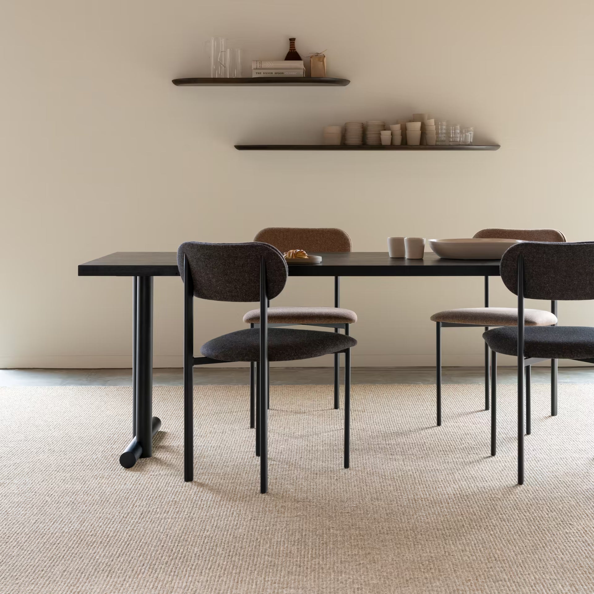 Oblique dining chair with armrest
