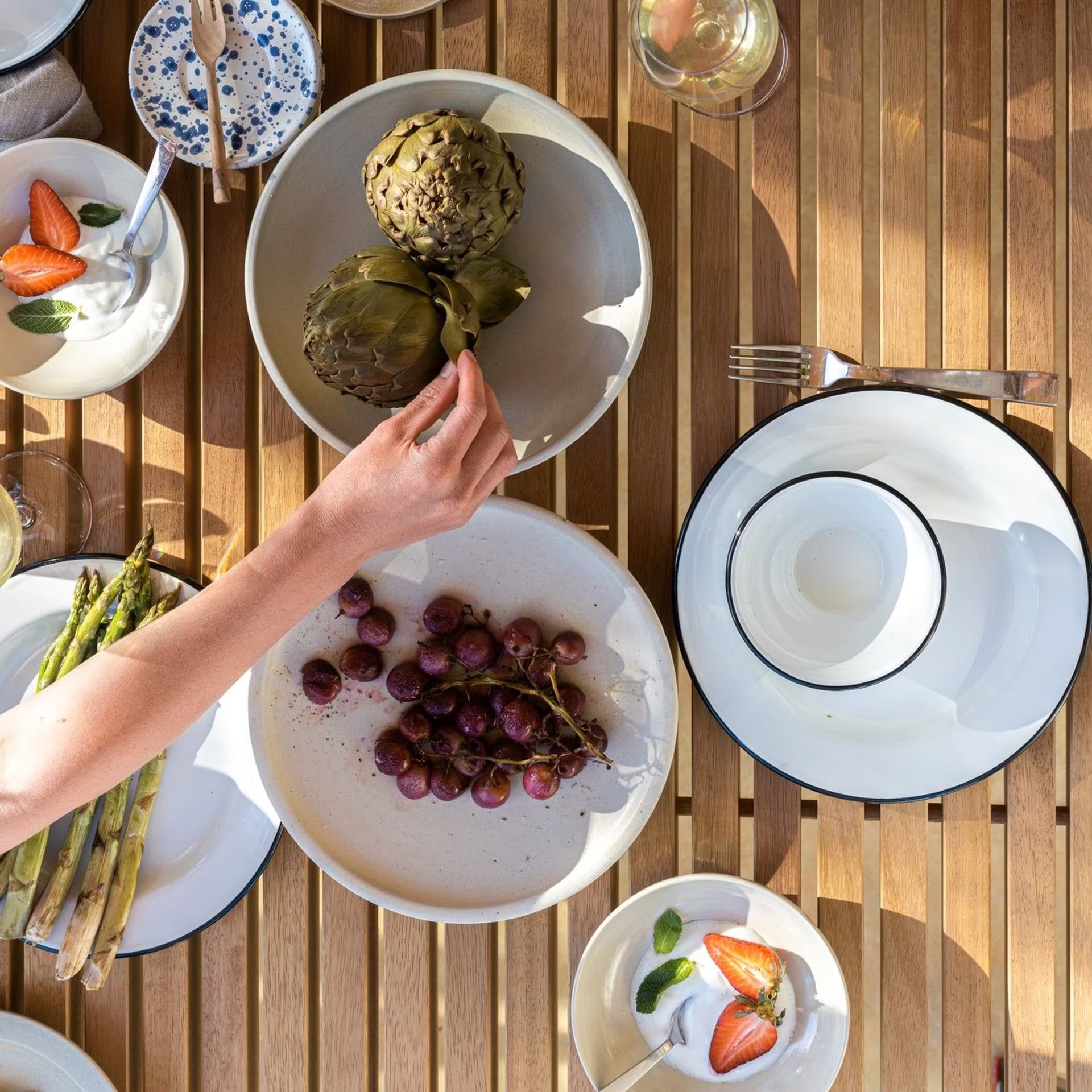 Element Outdoor table