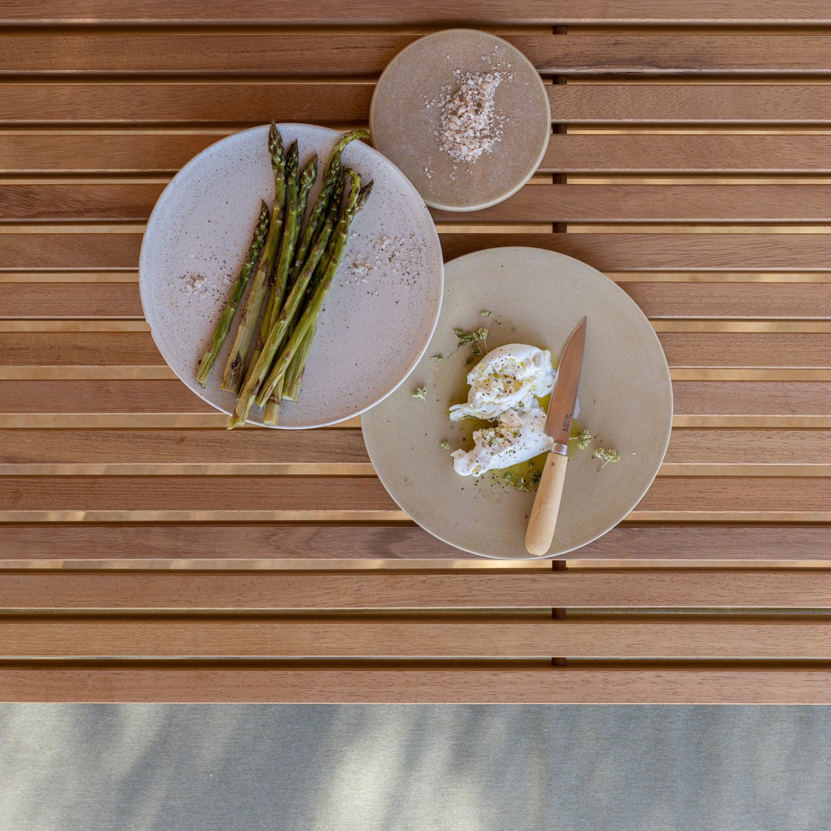 Element Outdoor table