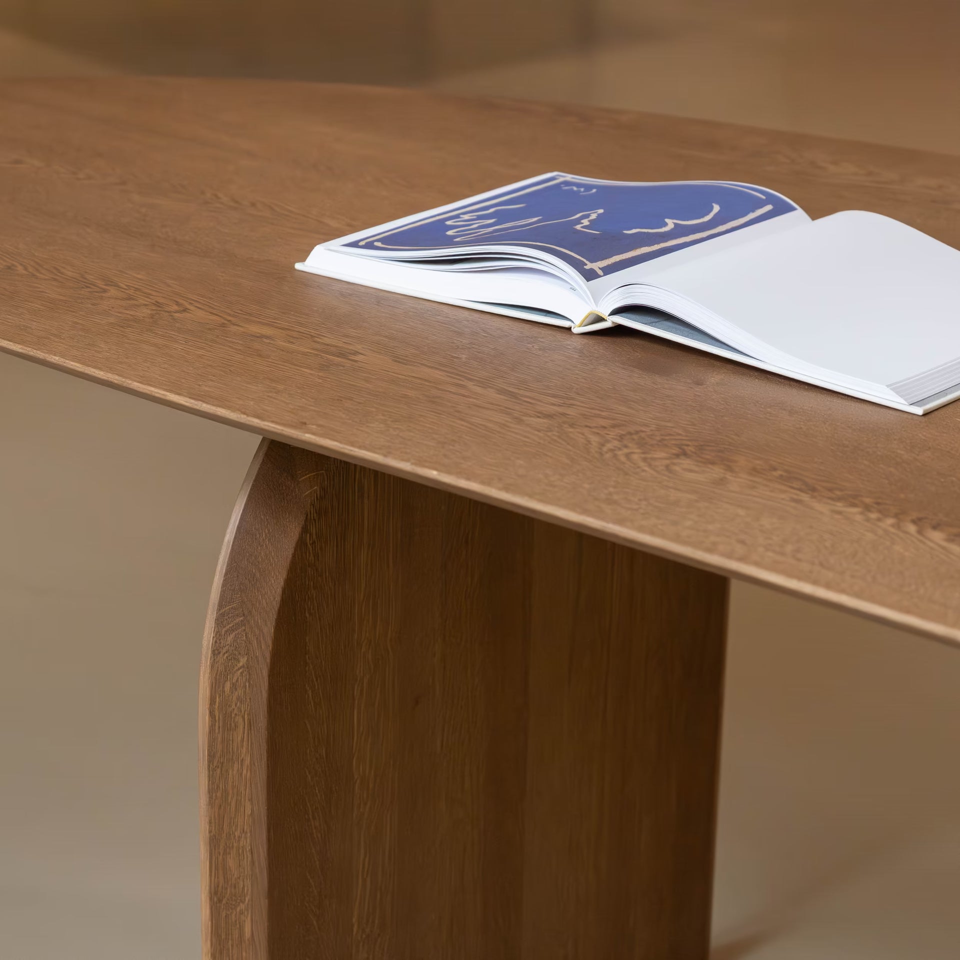 Slot Flat Oval Oak dark brown stained dining table