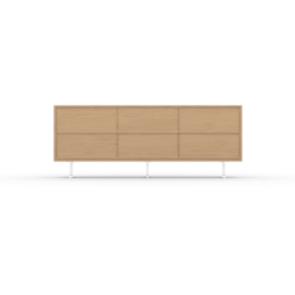 The Dresser 32